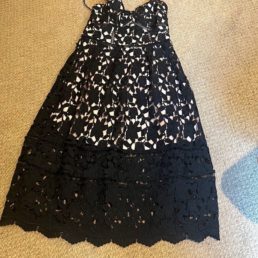 Gianni Bini lace dress size xs worn a few times